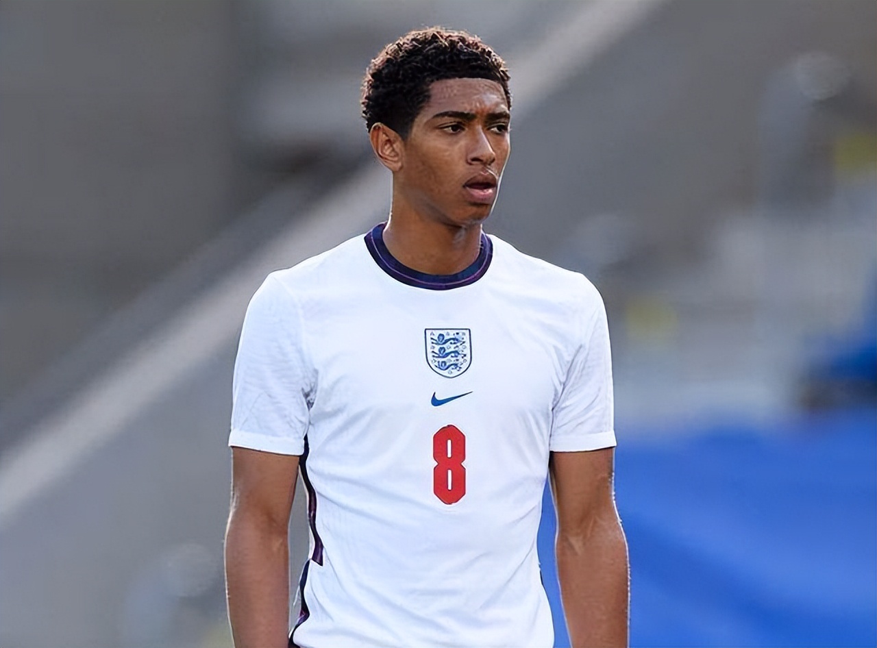 欧协联联赛阶段收官：美因茨等8队直接晋级，16队参加附加赛（欧协联联赛阶段落幕：美因茨领衔8队直通下一轮，16队转战附加赛）