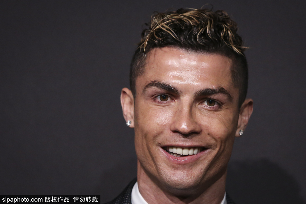 狂轰39+3！天价超级王炸到位，诺威尔不逊色古德温，山西杀进8强