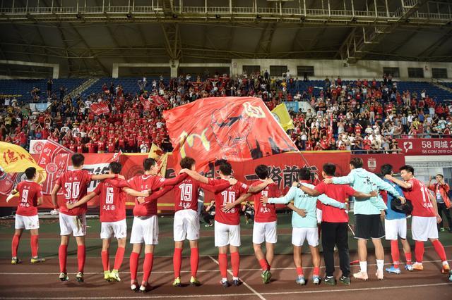 天空体育：莫拉塔左腿内收肌损伤，预计将伤停4至6周