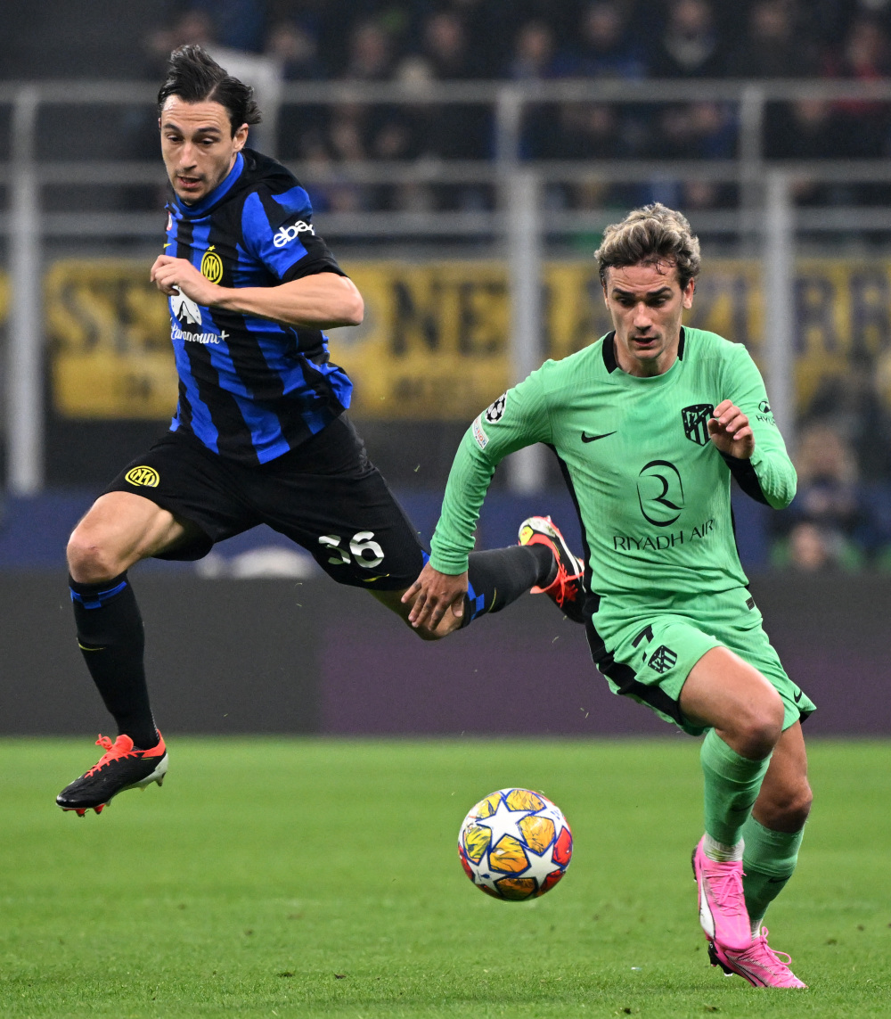 李鸿其获奖感谢妻子王紫璇，两人现场落泪