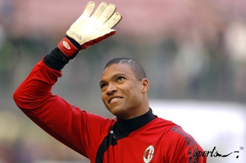 晚邮报：孔蒂向球队发表了一小时讲话，要求球员立即拿出状态