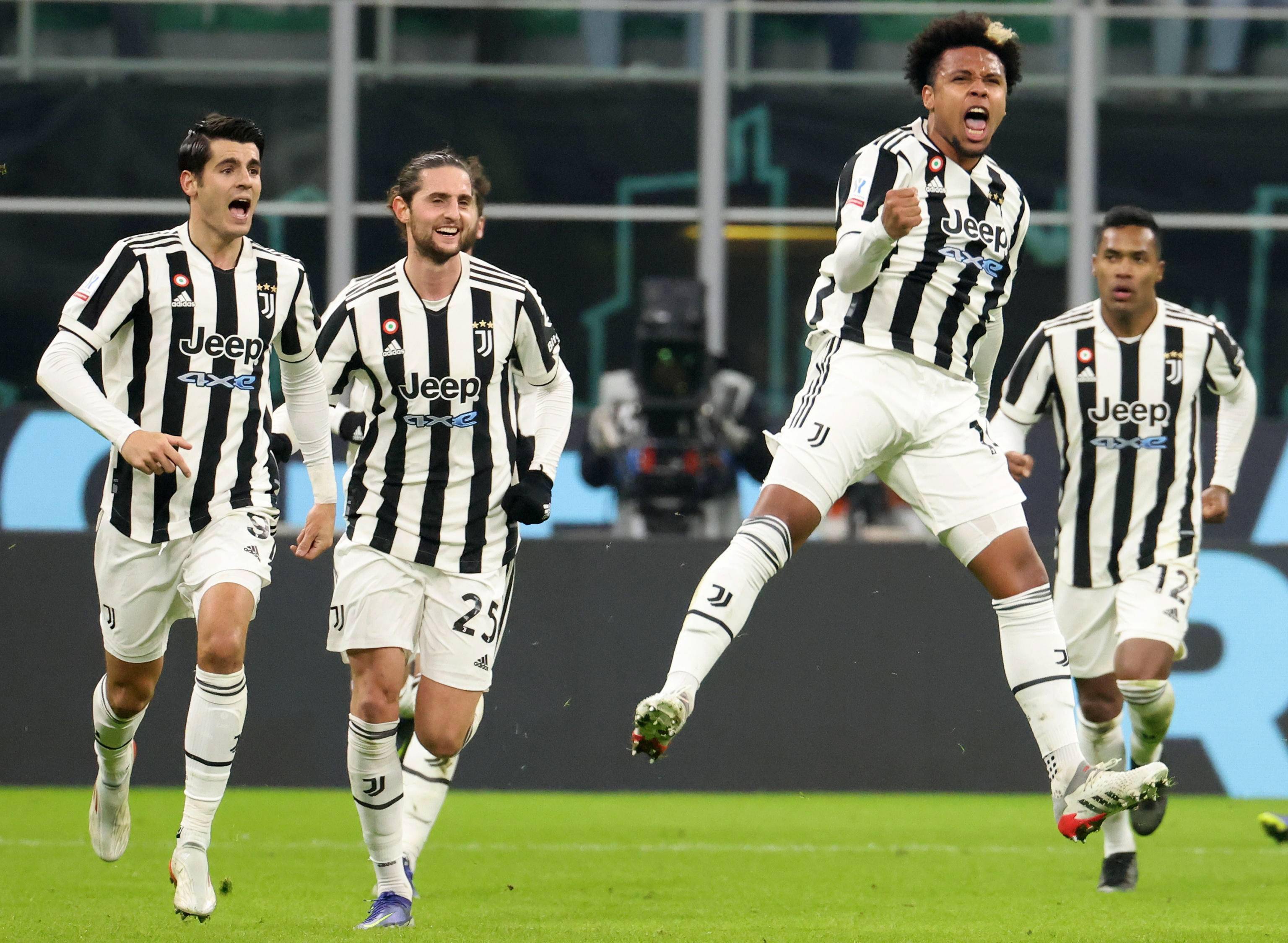 意媒：那不勒斯仍未能敲定胡安卢，狼队与森林已加入竞争