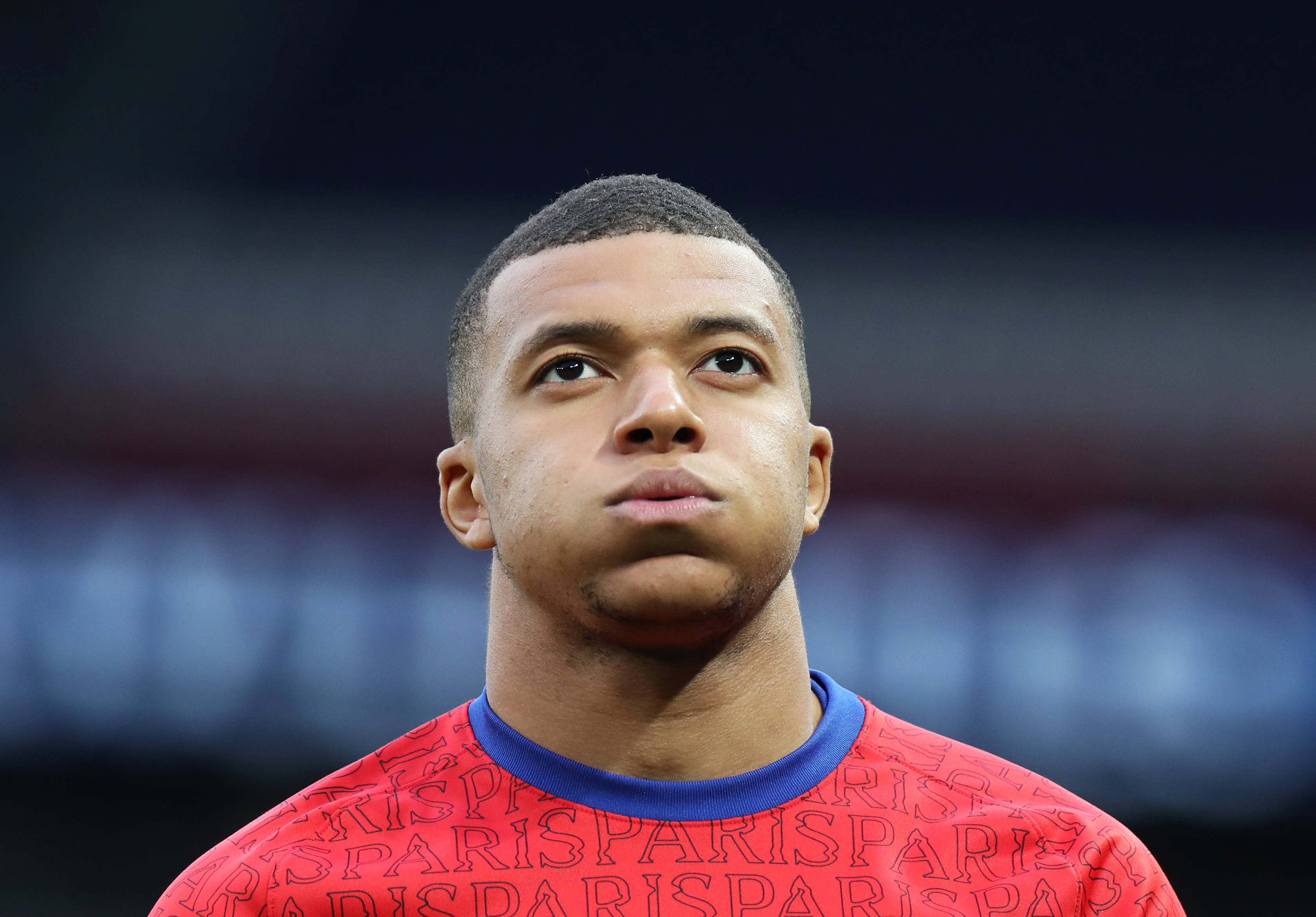 姆巴佩迎来27岁生日，明天凌晨在今年最后一战冲击C罗纪录（27岁生日之际，姆巴佩将在明晨年度收官战冲击C罗纪录）