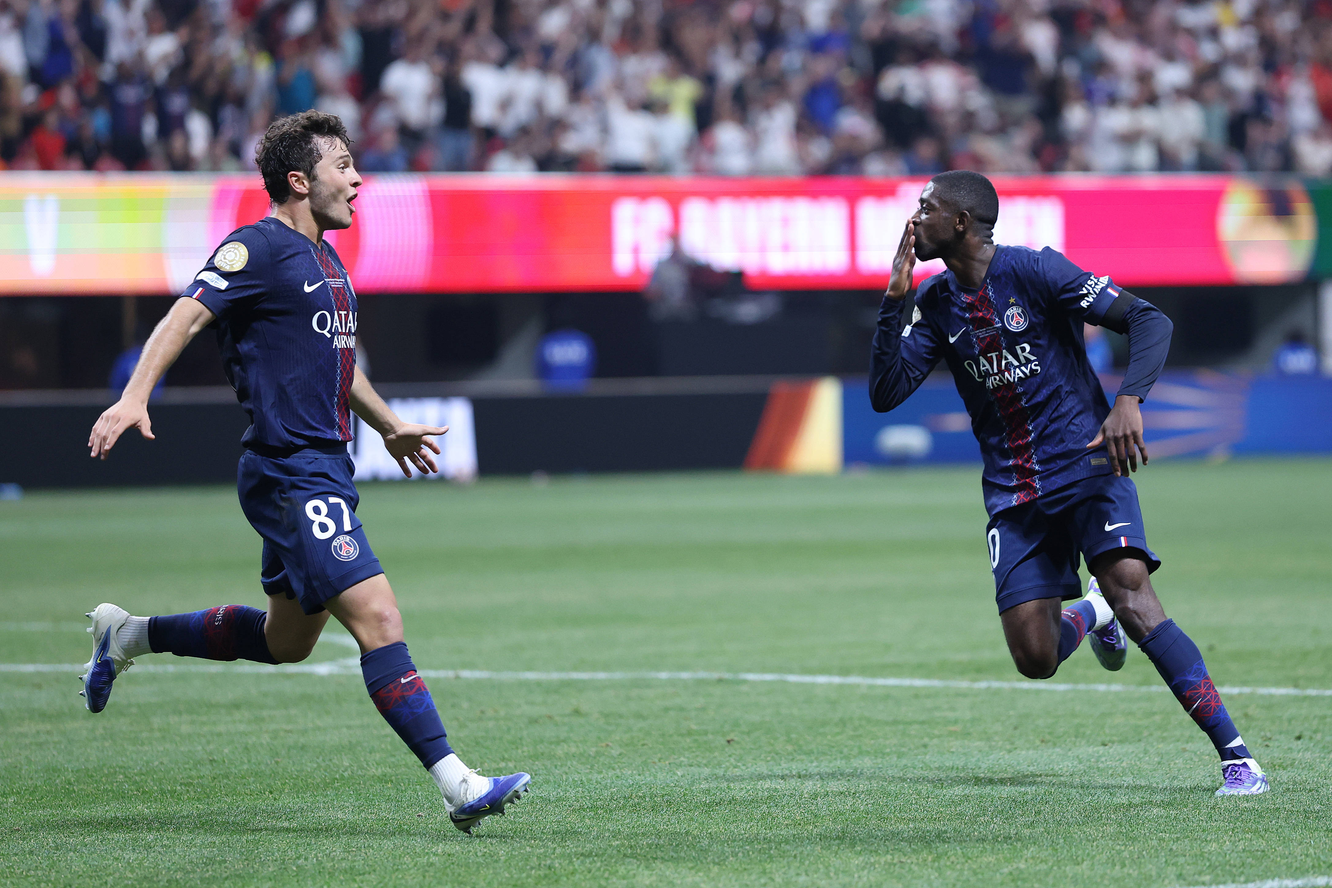 伯纳乌，皇马开出的条件确实诱惑力很大