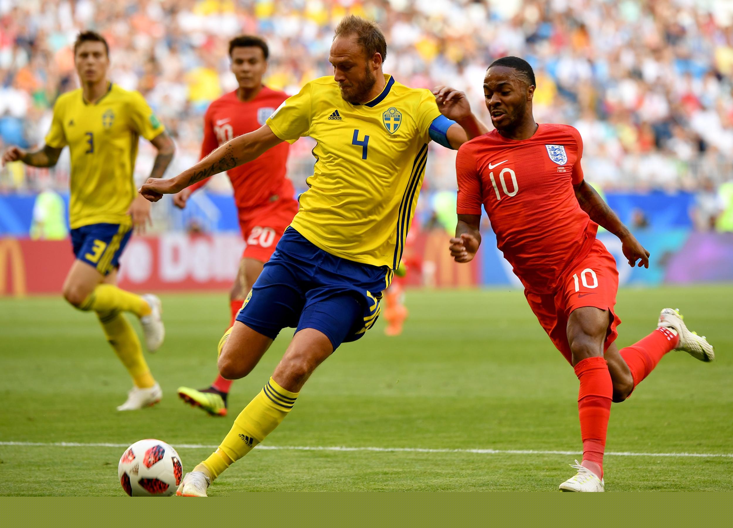 意甲半场：内雷斯双响，那不勒斯3-0亚特兰大（半场战报：内雷斯梅开二度，那不勒斯3比0领先亚特兰大）