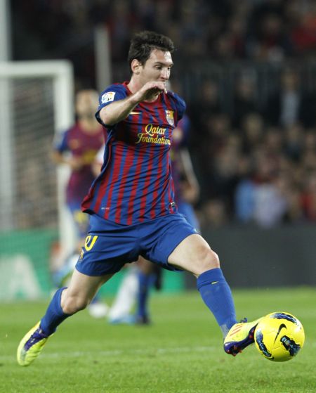 近7轮仅1胜6负！利物浦英超排名下滑到第11位（利物浦近7轮仅1胜6负，英超排名跌至第11位）