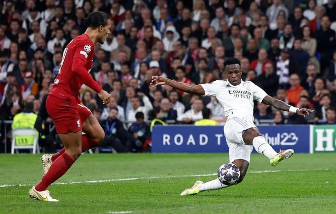 亨利：枪迷当然不希望曼城紧追不舍，他们太知道怎么赢球了