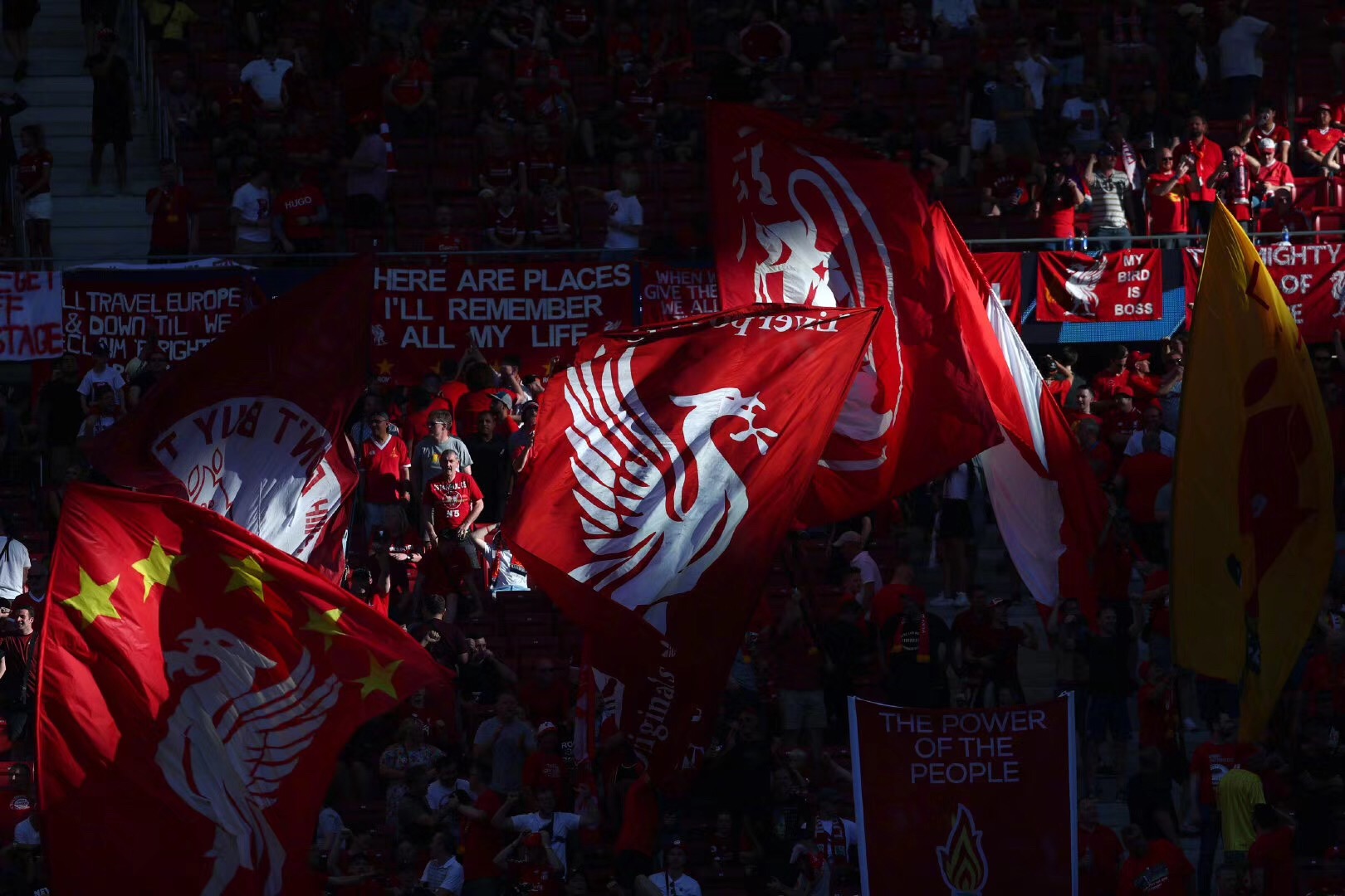 基米希打入生涯首粒欧冠乌龙，拜仁上次欧冠乌龙由阿拉巴打入（基米希职业生涯欧冠首乌龙，拜仁上次欧冠乌龙由阿拉巴打进）