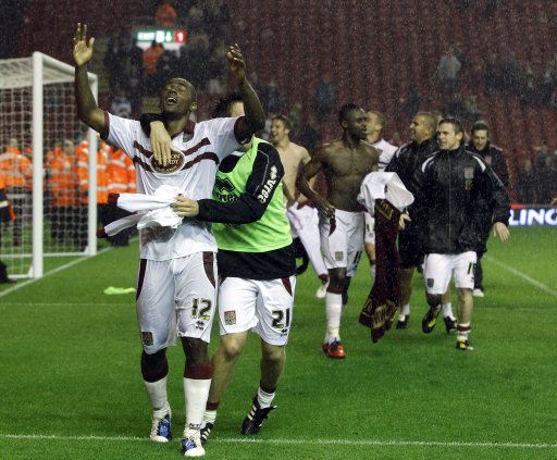 高风险高回报！凯尔特人欲10换1交易豪赌浓眉，组建四巨头冲冠