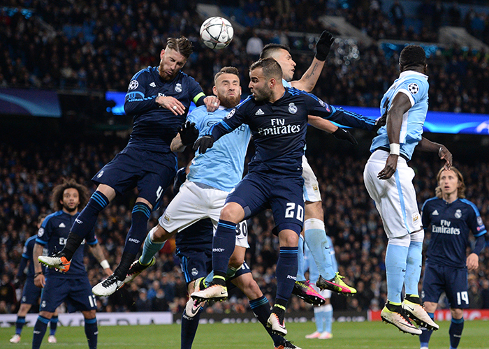 日本队2026年世界杯球衣：深蓝色底色+浅蓝色波浪状图案