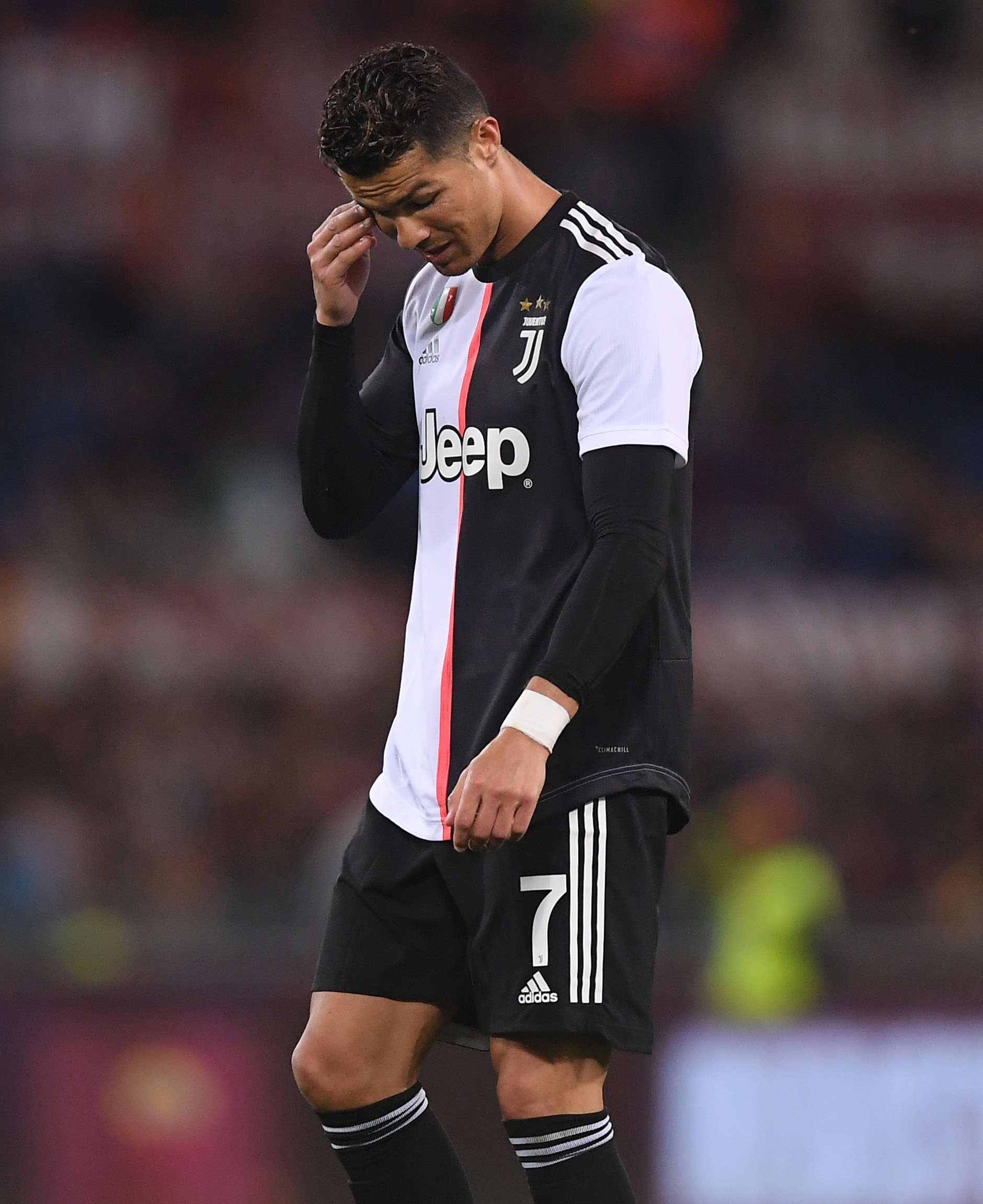 博主：国安今天前往河内，因当地训练条件不佳今晚直接去踩场